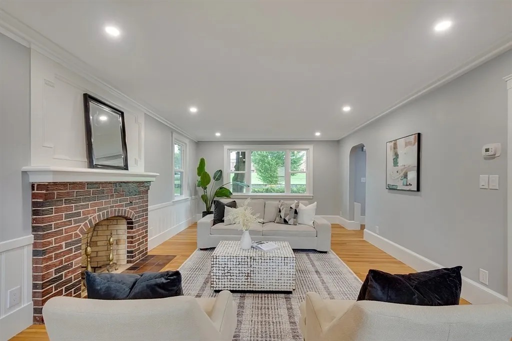 The Benefits of Hiring a Local Construction Expert